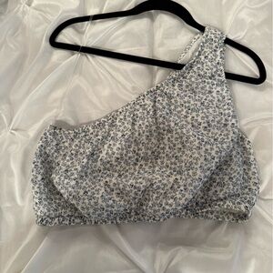 American Eagle Outfitters Blue Floral Crop Top